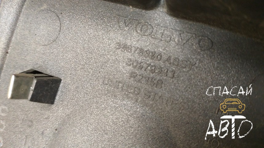 Volvo XC90 Решетка радиатора - OEM 30678980