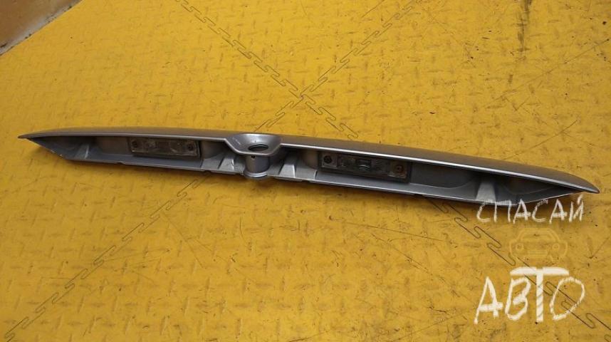 Opel Zafira (F75) Накладка двери багажника