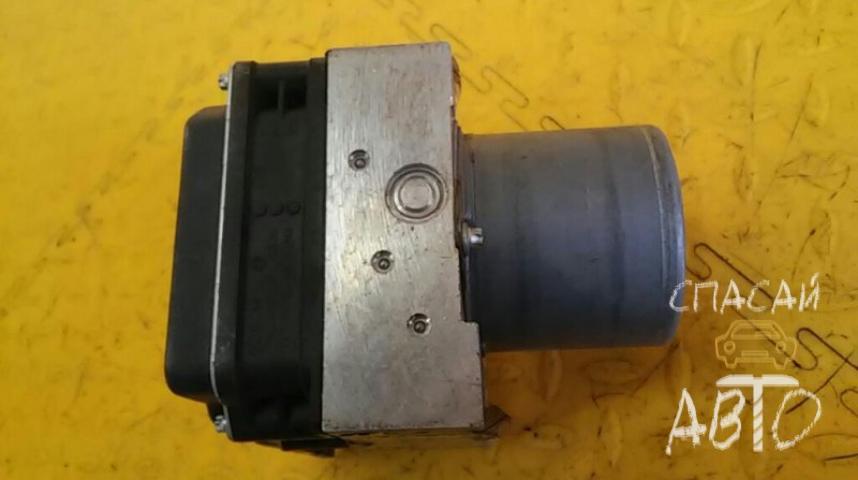 Audi A4 (B8) Блок ABS (насос)