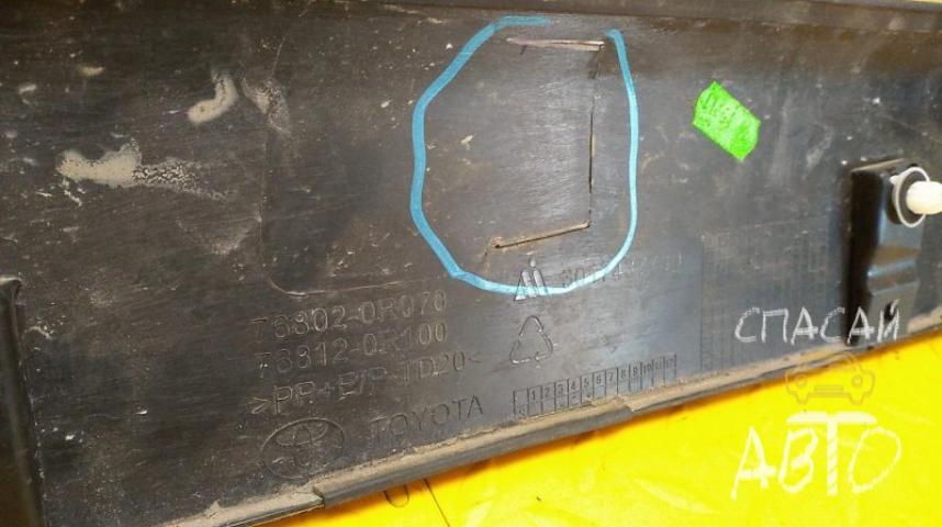 Toyota RAV 4 (50) Накладка двери багажника