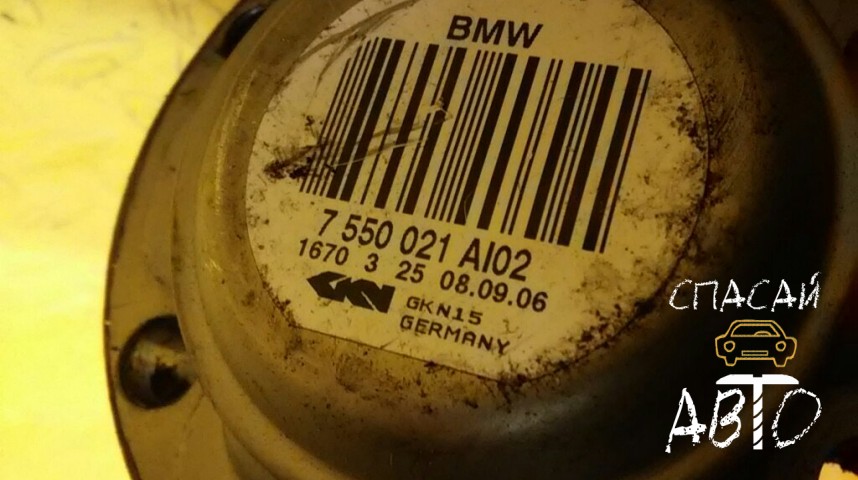BMW 5-серия E60/E61 Полуось задняя - OEM 33207572424