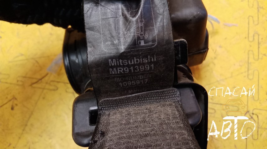 Mitsubishi Carisma (DA) Ремень безопасности - OEM MR913991