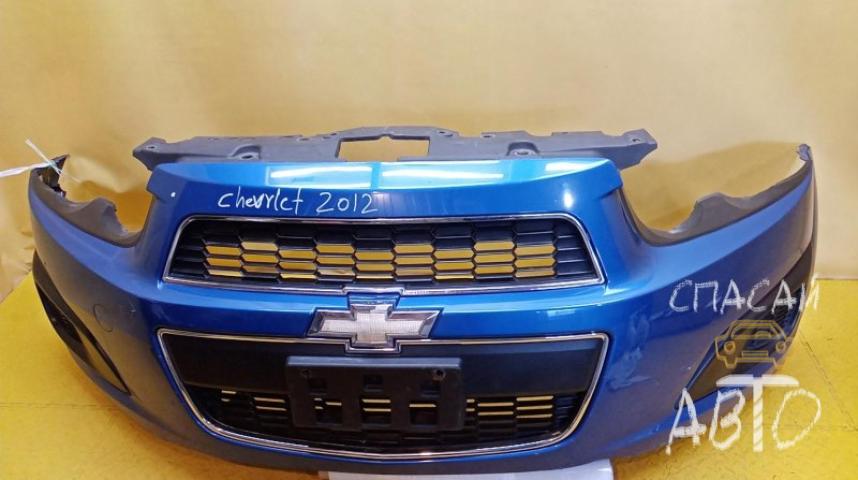 Chevrolet Aveo (T200) Бампер передний