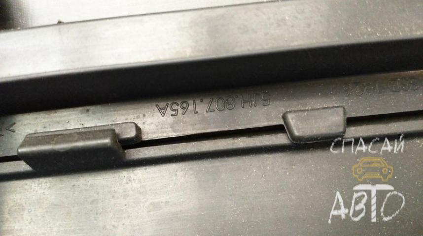 Skoda Rapid Юбка задняя