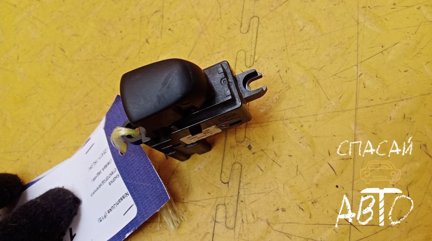 Nissan Juke (F15) Кнопка стеклоподъемника - OEM 254111KL0A