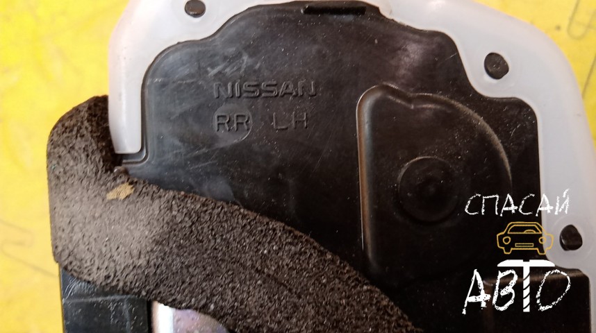 Nissan Juke (F15) Замок двери задней левой - OEM 825011KA0A