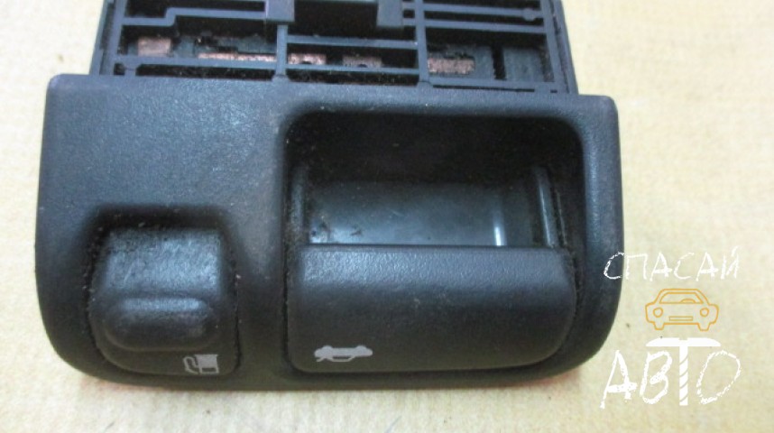 Nissan Maxima (A33) Кнопка многофункциональная