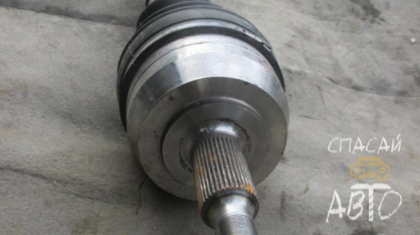 Volkswagen Transporter T5 Полуось передняя (привод)