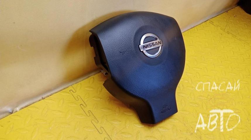 Nissan Almera N16 Подушка безопасности в рулевое колесо