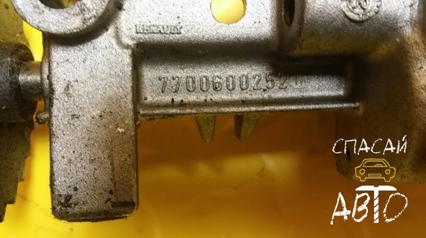 Renault Megane II Насос масляный - OEM 7700112538G