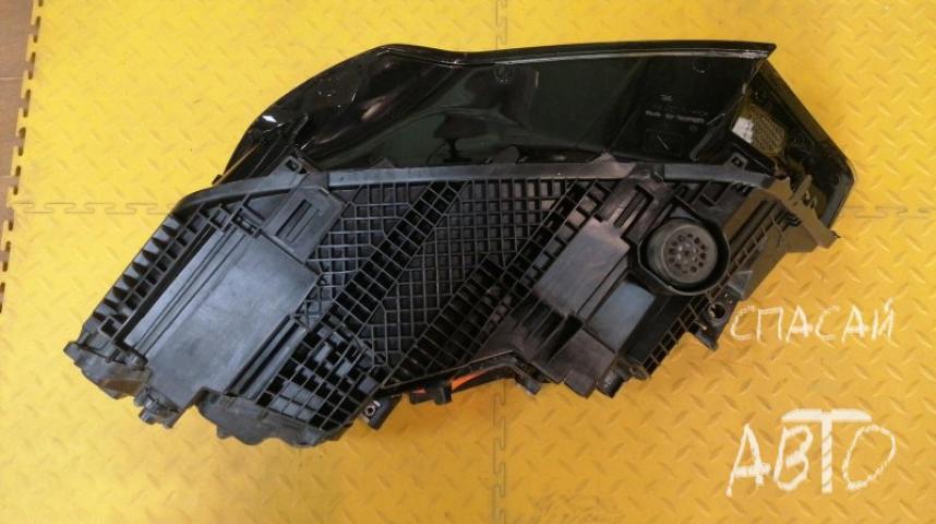 Audi Q7 (4L) Фара правая