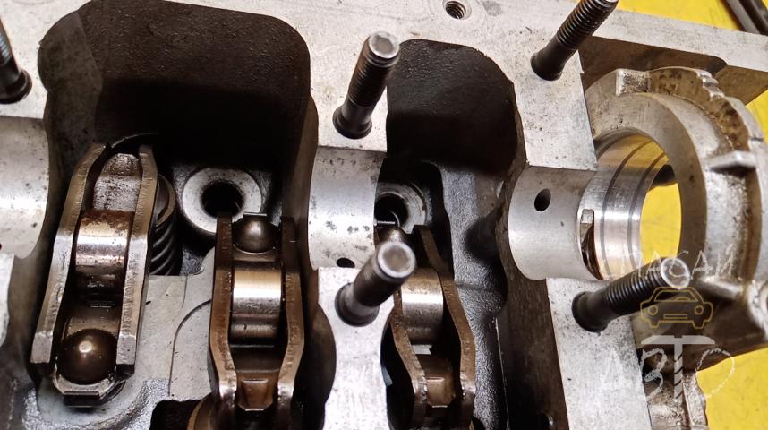 Volkswagen Touareg I Головка блока