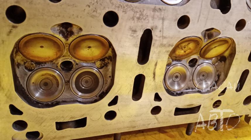 Volkswagen Touareg I Головка блока