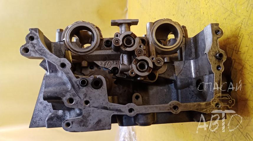 Volkswagen Touareg I Головка блока