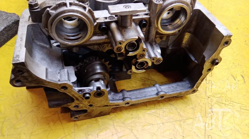 Volkswagen Touareg I Головка блока