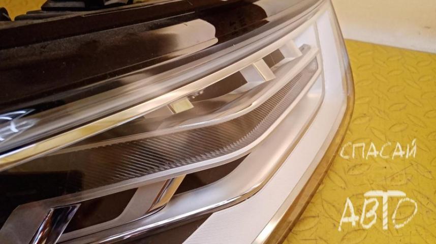 Audi A1 (8X) Фара правая