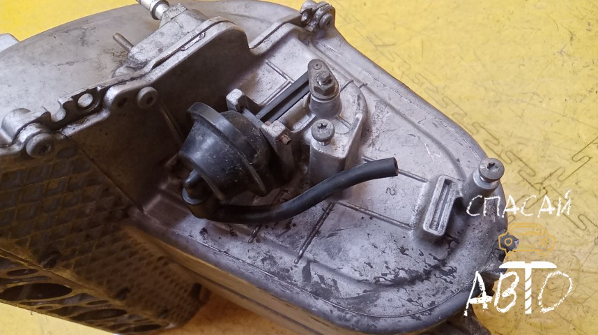 Opel Vectra B Коллектор впускной - OEM 90573437