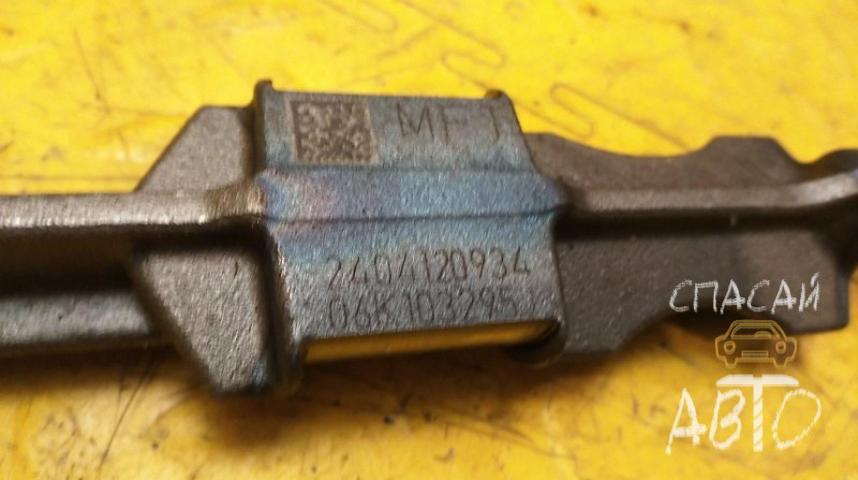 Audi A4 (B8) Вал балансирный