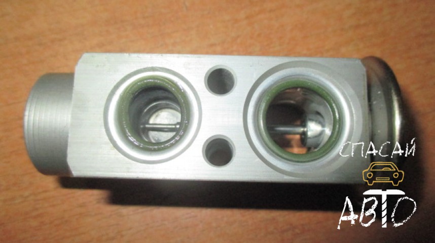 Land Rover Range Rover III (LM) Клапан кондиционера - OEM 64118371459