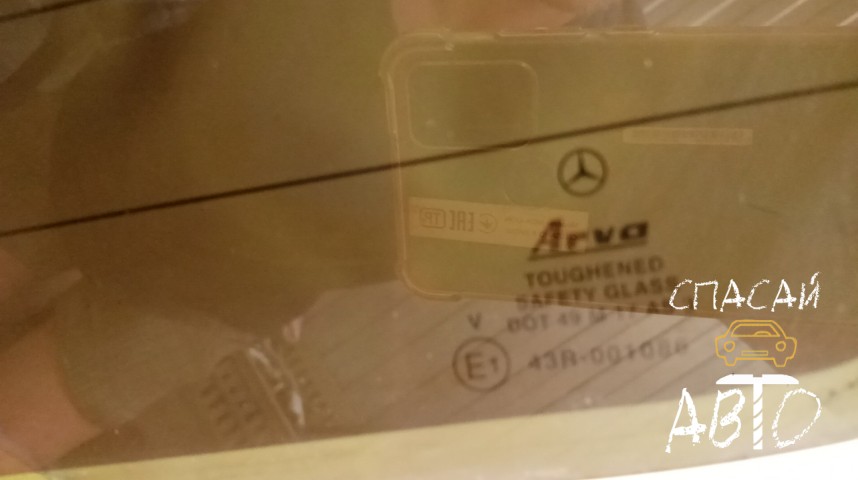 Mercedes-Benz W463 G-klasse Стекло заднее - OEM A4637400257