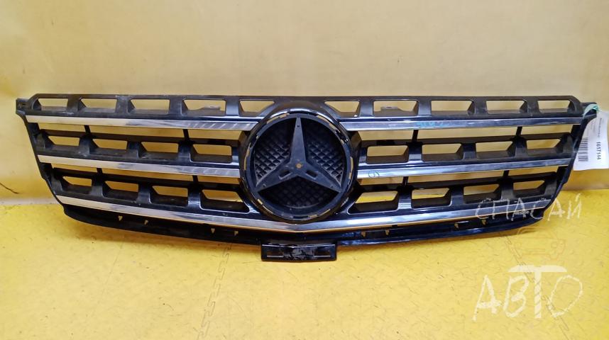 Mercedes-Benz W166 M-Klasse (ML/GLE) Решетка радиатора