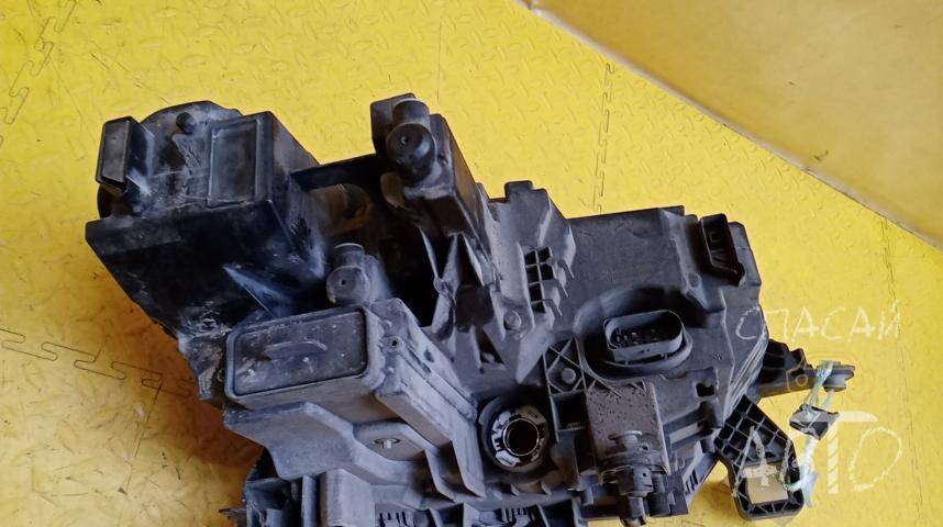 Volkswagen Polo (RUS) Фара левая