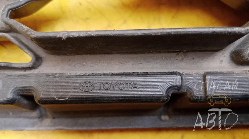 Toyota RAV 4 (50) Решетка радиатора