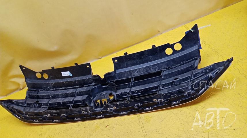 Volkswagen Tiguan Решетка радиатора