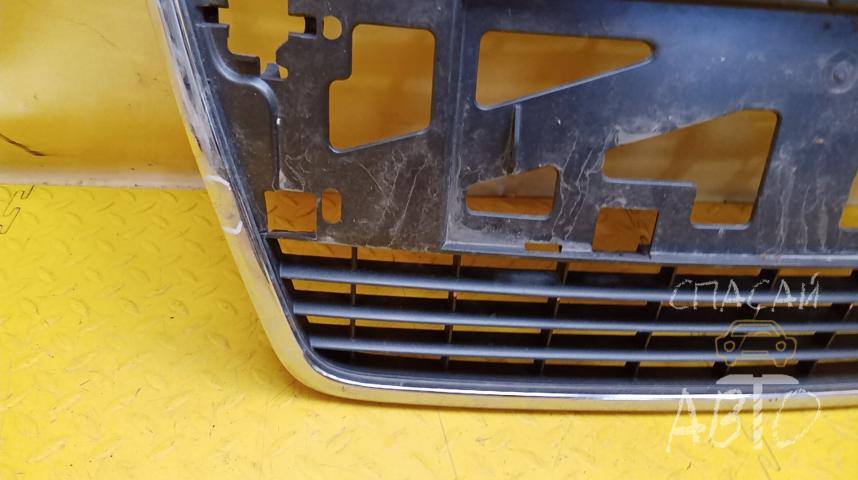 Audi A6 (C6,4F) Решетка радиатора