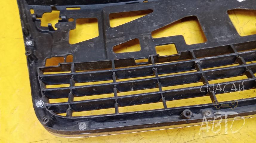 Audi A6 (C6,4F) Решетка радиатора
