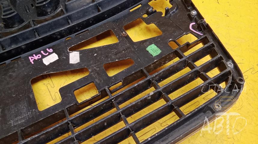 Audi A6 (C6,4F) Решетка радиатора