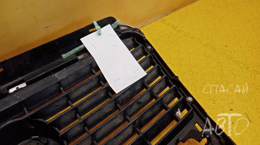 Audi A6 (C6,4F) Решетка радиатора