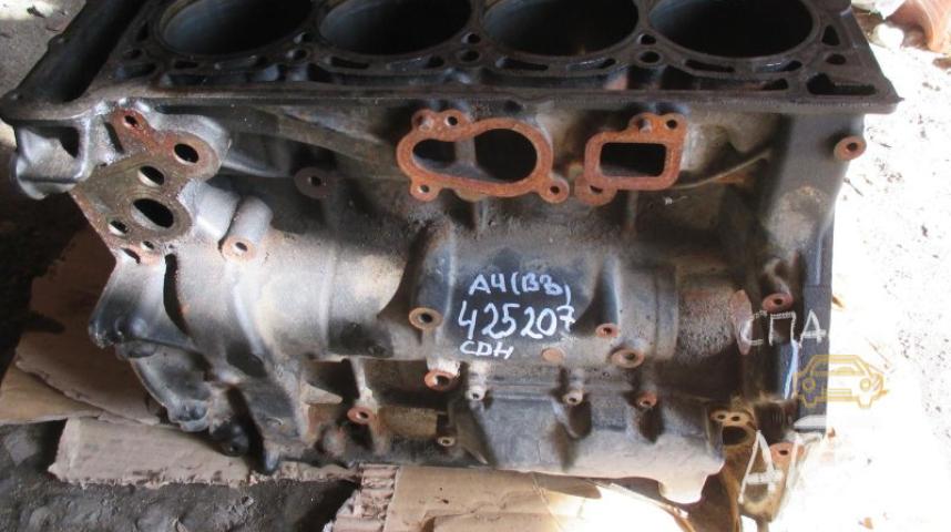 Audi A4 (B8) Блок цилиндров ДВС