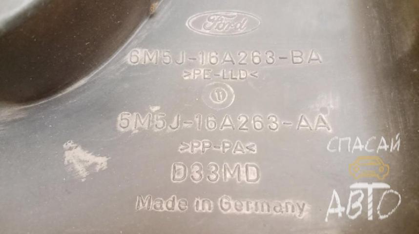Ford Focus II Брызговик передний