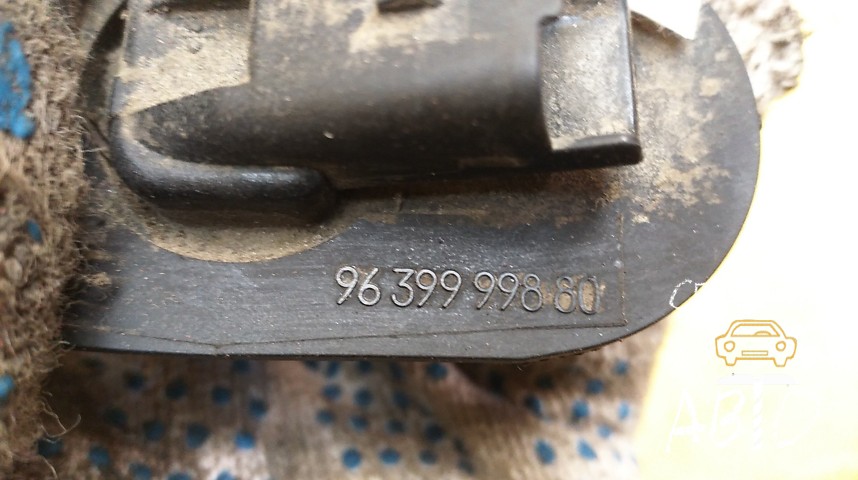 Peugeot 206 Датчик положения коленвала - OEM 9639999880