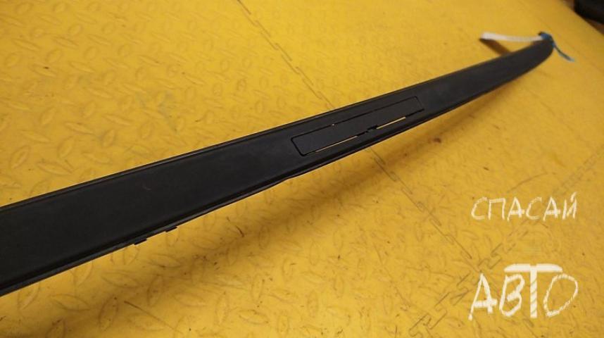Opel Astra J Молдинг крыши