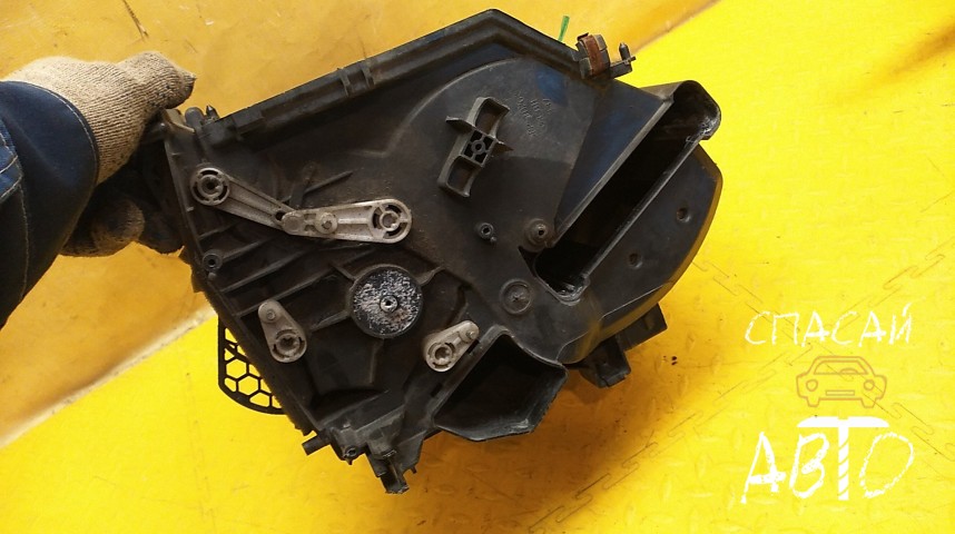 Jeep Wrangler (JK) Корпус отопителя - OEM 68089561AB