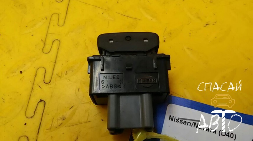 Nissan Navara (D40) Кнопка многофункциональная - OEM 25500AX610