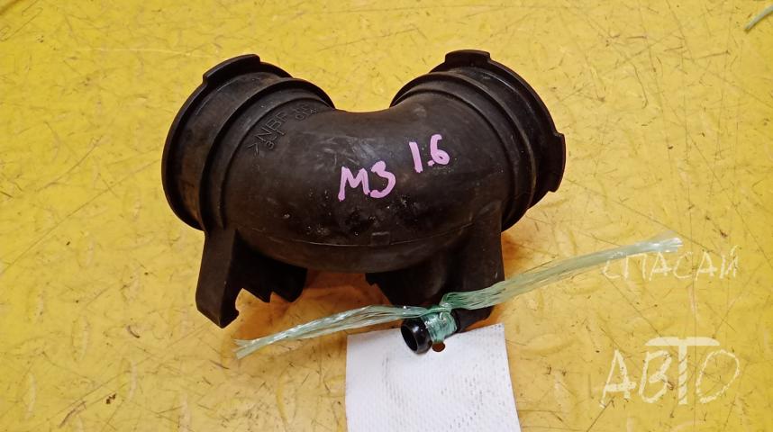 Mazda 3 (BL) Патрубок воздушного фильтра