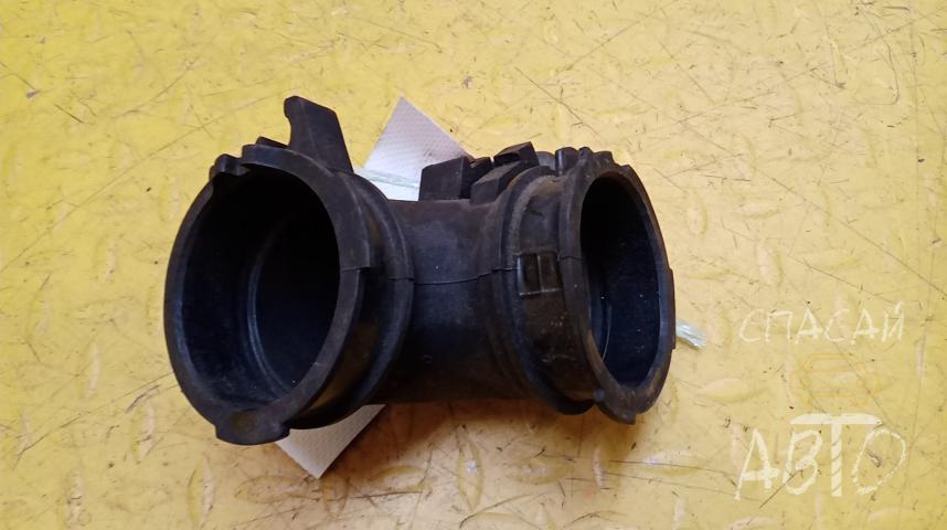 Mazda 3 (BL) Патрубок воздушного фильтра