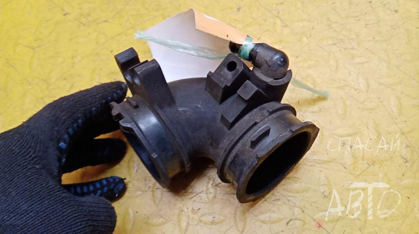 Mazda 3 (BL) Патрубок воздушного фильтра