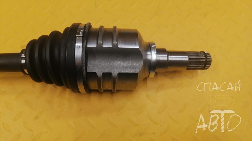 Toyota Avensis II Полуось передняя (привод)