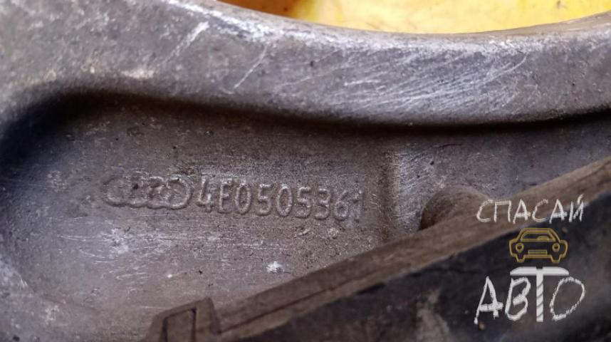 Audi A8 (4D) Рычаг задний