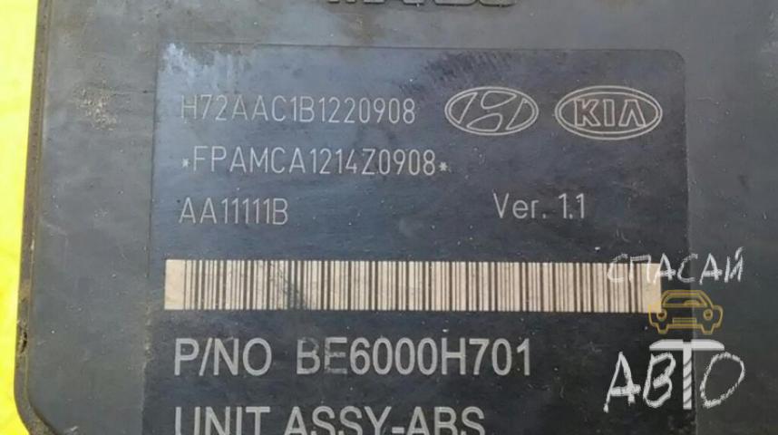Hyundai Solaris Блок ABS (насос)