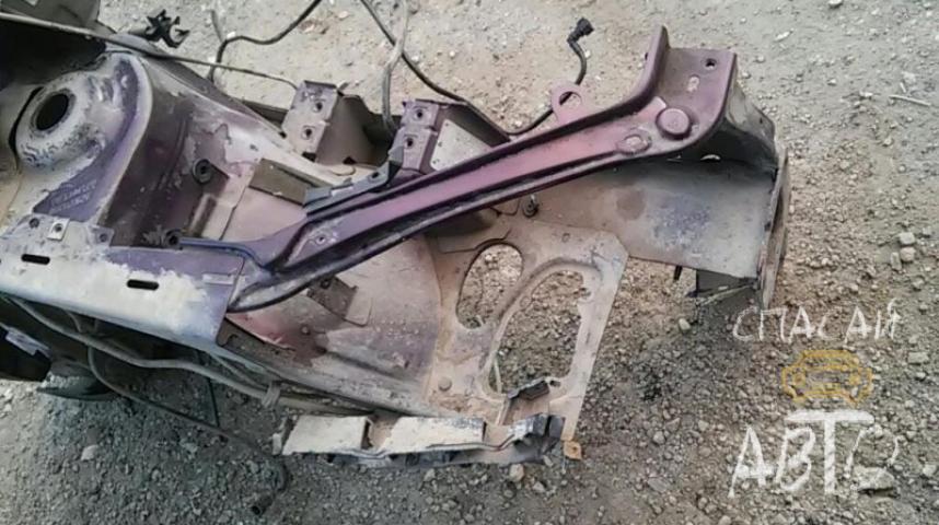 Peugeot 307 Лонжерон передний правый