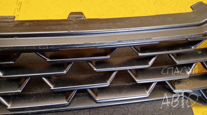 KIA K5 Решетка радиатора