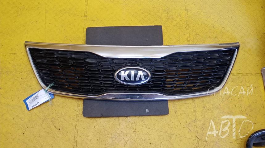 KIA Sorento II Решетка радиатора