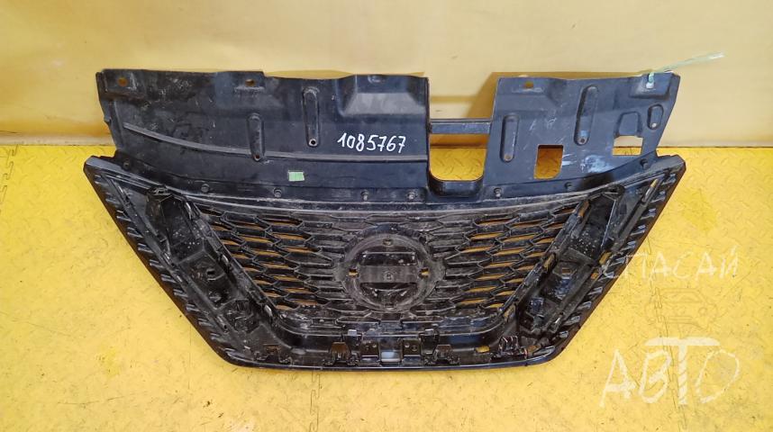 Nissan Qashqai (J11) Решетка радиатора