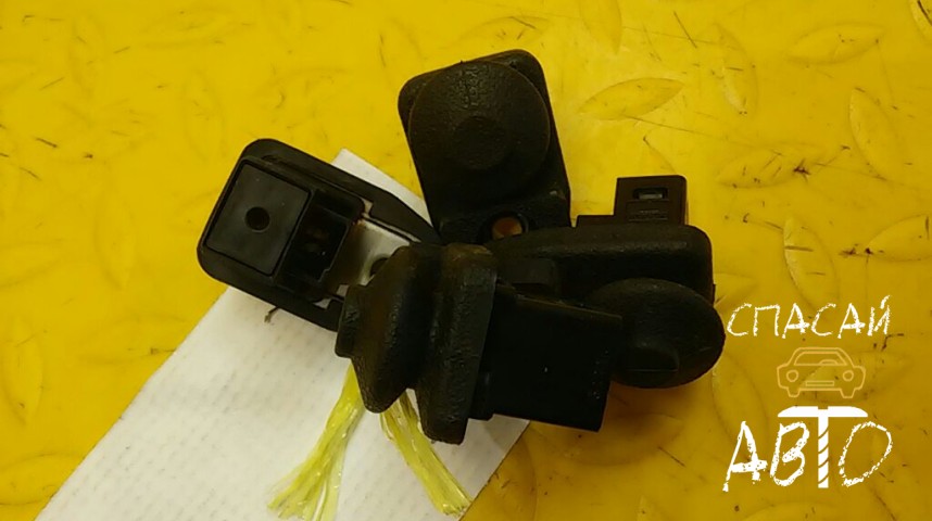 Nissan Note (E11) Концевик - OEM 935603B100