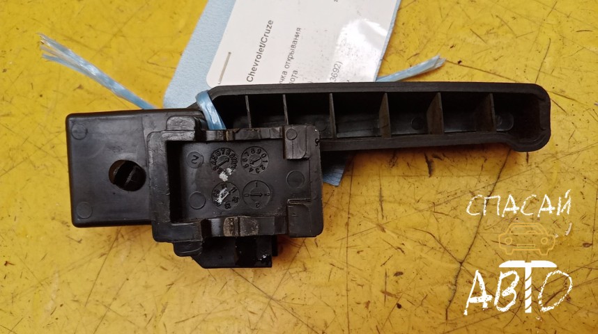 Chevrolet Aveo (T300) Ручка открывания капота - OEM 13503692